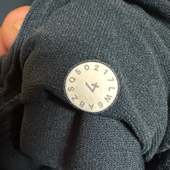 Lululemon size 4 dark teal blue green Athletica crop yoga Leggings - Picture 8 of 11